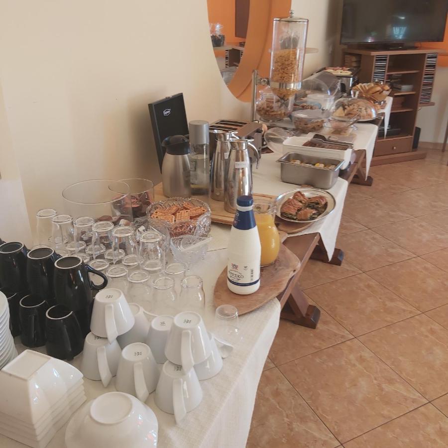 Hotel Drosia Messíni Екстериор снимка